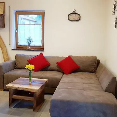 Willis Huette Domek alpejski *